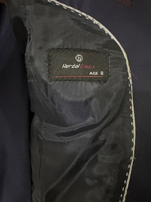 Продам школьный костюм на мальчика