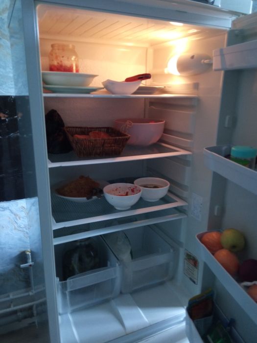 Продается Холодильник indesit