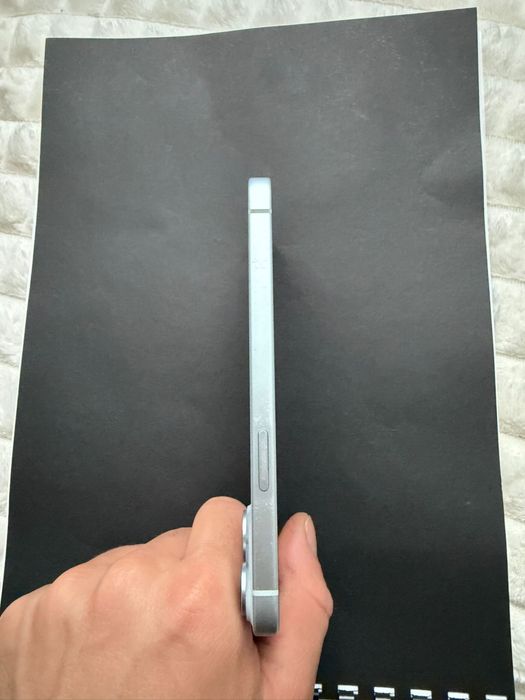 Vand IPhone 15 128GB