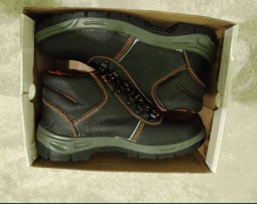 Спец обувь 42 размер