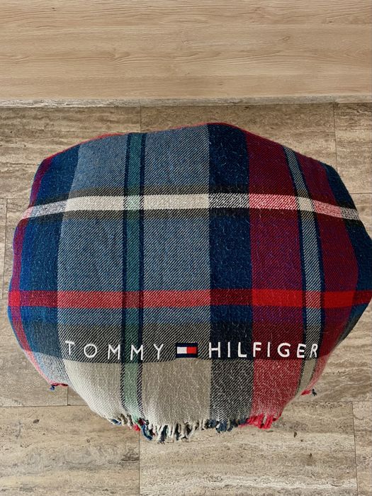 Одеяло Tommy Hilfiger от вълна. Втора употреба!