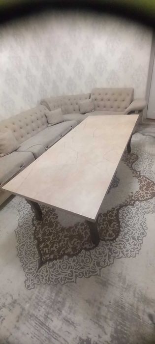 Стол сотилади б/у