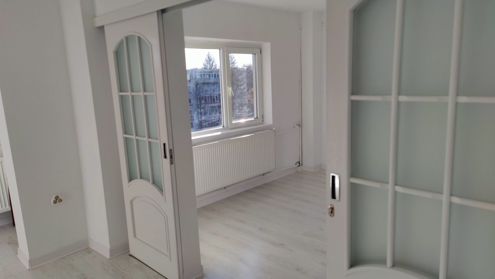 Proprietar vând partament cu două camere Trivale