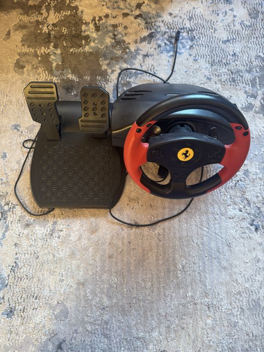 Волан Thrustmaster Ferrari Racing Wheel Red Legend за PC и PS3