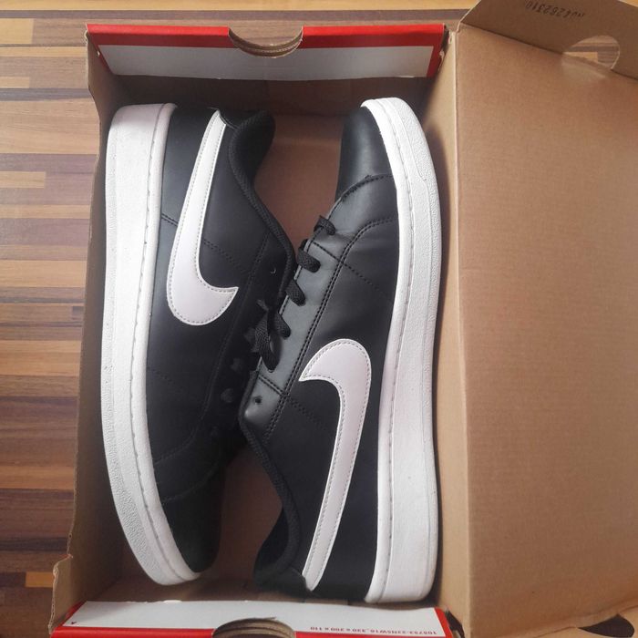 Оригинални маратонки Nike 44