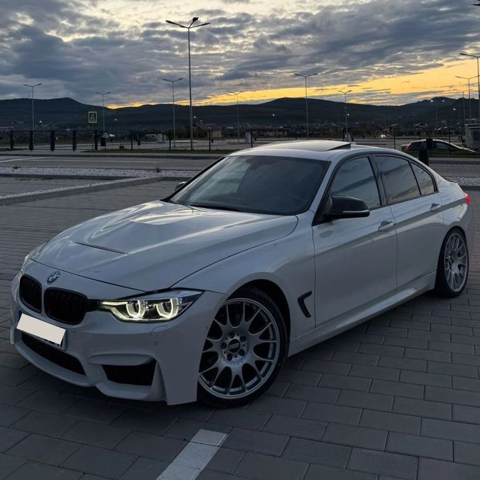 Bara fata M3 look compatibila cu BMW Seria 3 F30/F31(2011-2019)