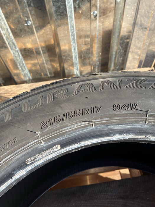 215/55/17 Бриджстоун Летни