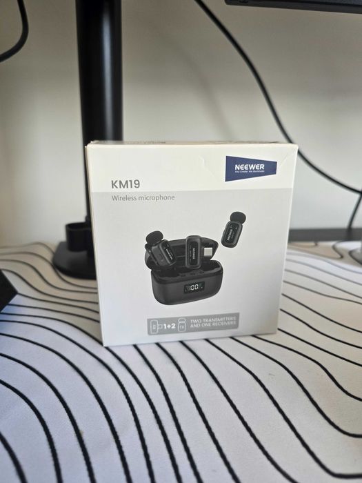 Neewer KM19 Wireless Microphone