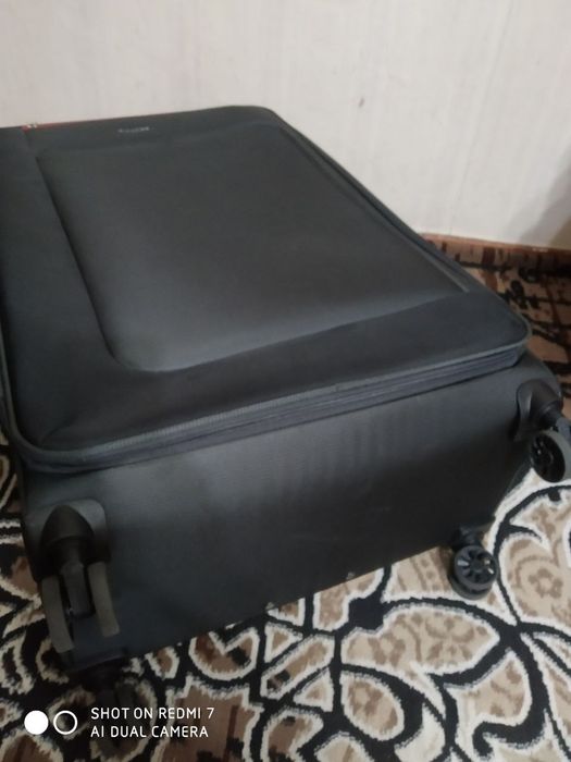 Чемодан очень большой