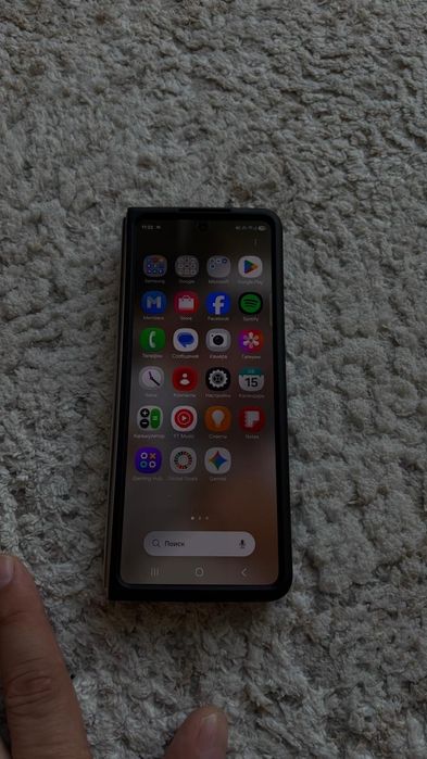 Продам самсунг Z Fold5 в идеальном состояние