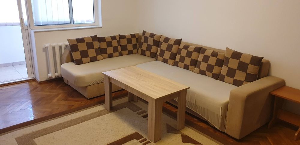 Particular ofer închiriere 3 camere Dacia, Lăpușneanu