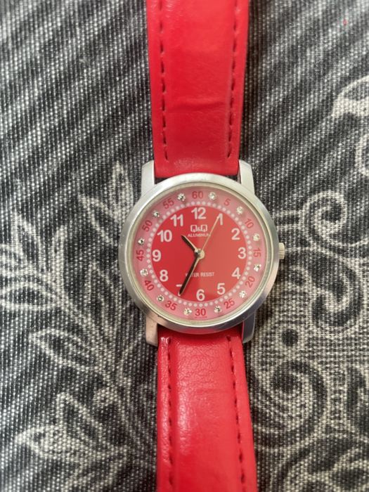 Дамски часовник