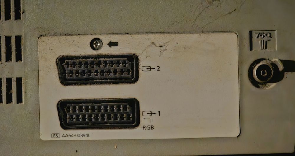 Телевизор Samsung 21"