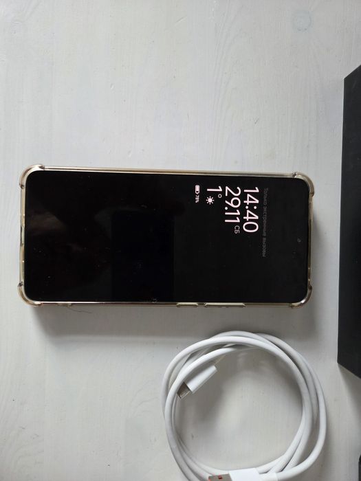 Телефон Poco F5 pro 12/512