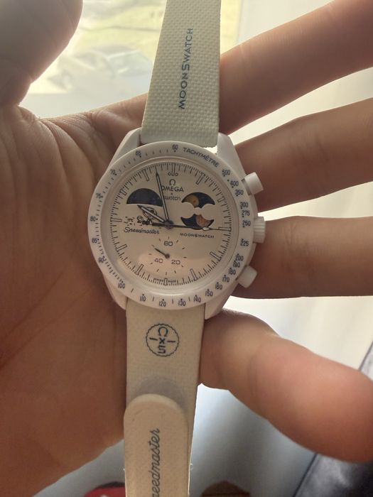 Ceas tip Omega x Swatch MoonSwatch – Alb – Aspect impecabil