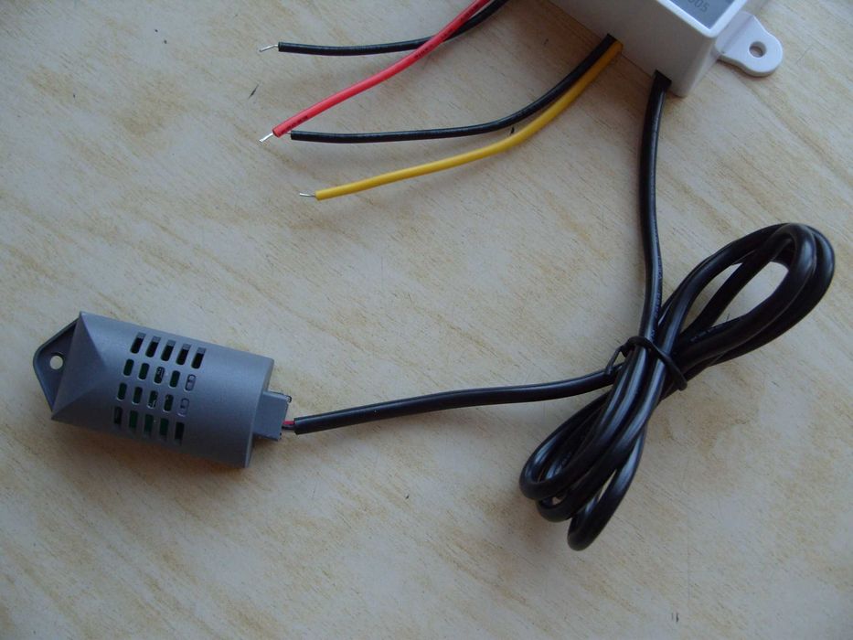 Влагоконтролер, влагорегулатор XH-W3005. Българско ръководство