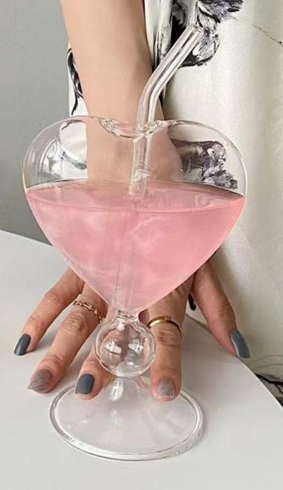 Стакан в виде сердца стекло