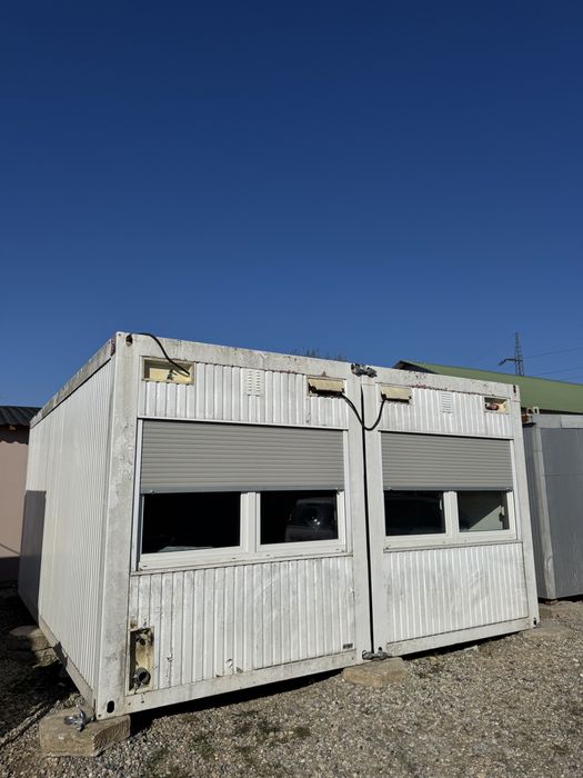 Vand/inchiriez container dublu 6/4,8 metri