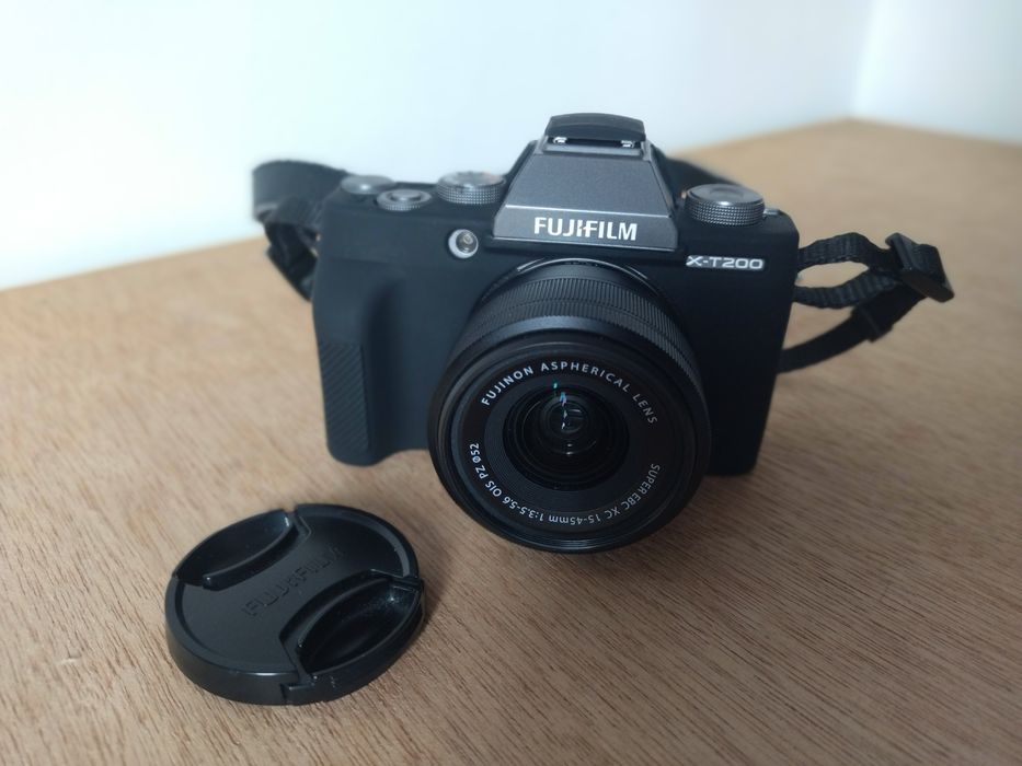 Fujifilm X-T200 продажа/обмен
