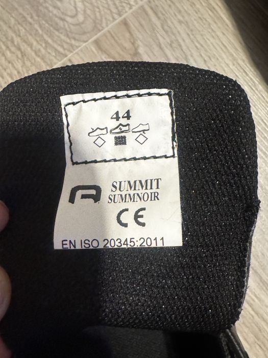 Pantofi de munca cu bombeu