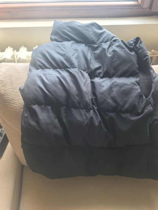 Два броя елеци на найк