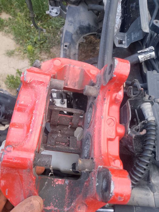 Спирачни апарати брембо