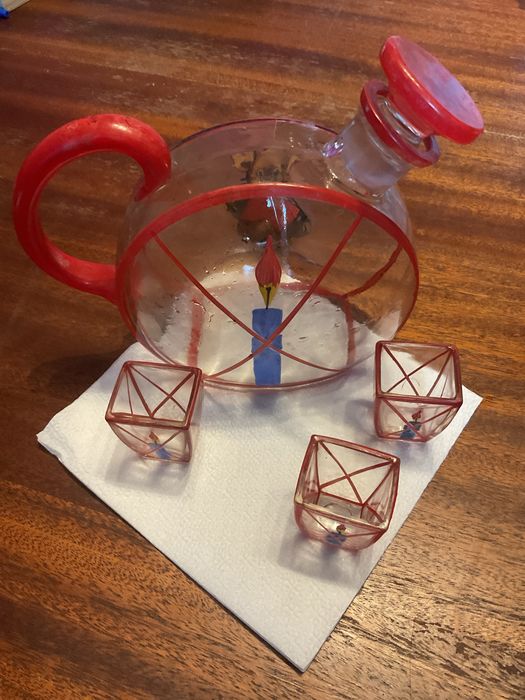 Ретро стъклен сервиз за алкохол – ръчно рисувана гарафа с чашки