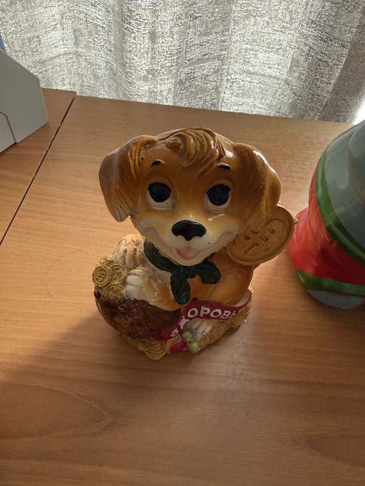 Продаются две копилки