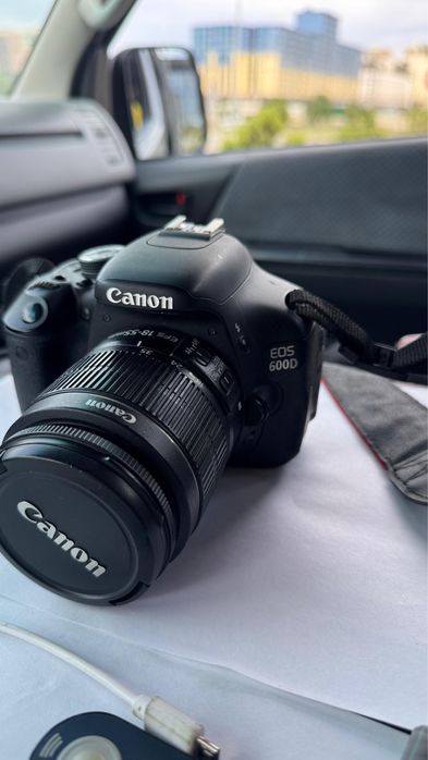 Фотоаппарат canon EOS600D