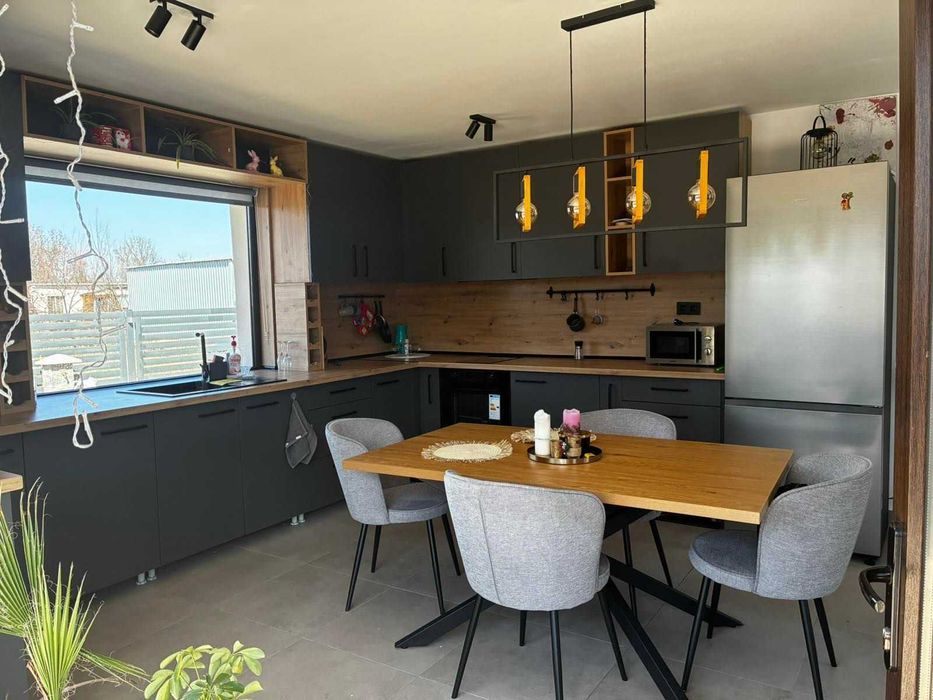 Къща за продажба в с.Чепинци