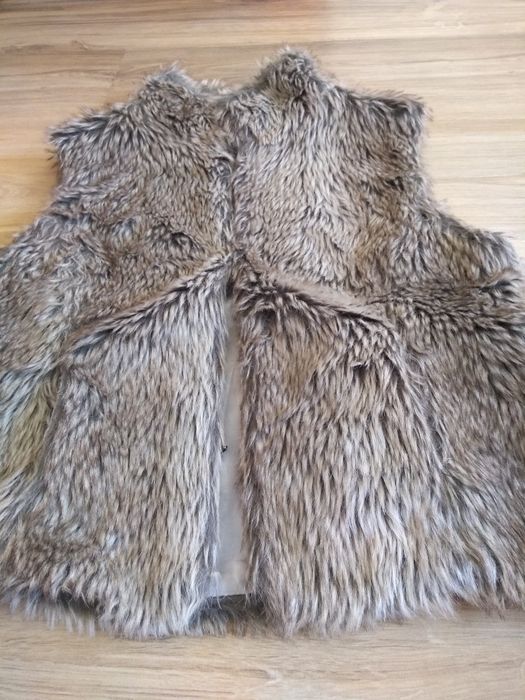 Пухен дамски елек