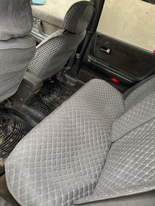 Продам машину марки Мазда 626 универсал