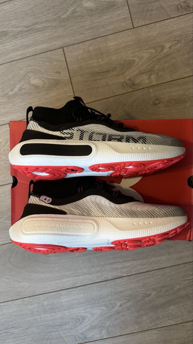 Маратонки UNDER ARMOUR Phantom 4 Storm
