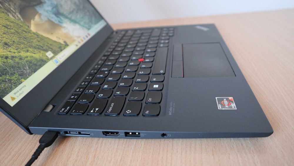 Lenovo ThinkPad T14s 2 Gen / AMD Ryzen 5650U/ SSD 256GB/16GB