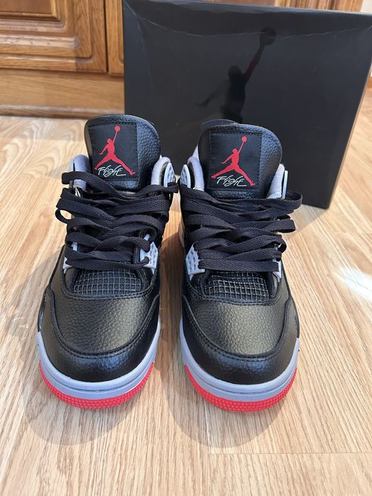 Jordan 4 Retro Bred