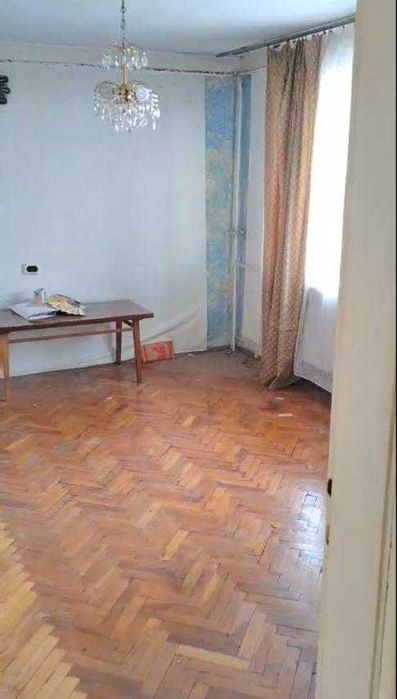 Продава 4-стаен апартамент гр. Шумен