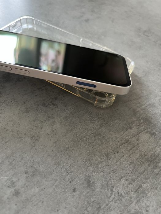 iPhone 13 (128gb) Белый