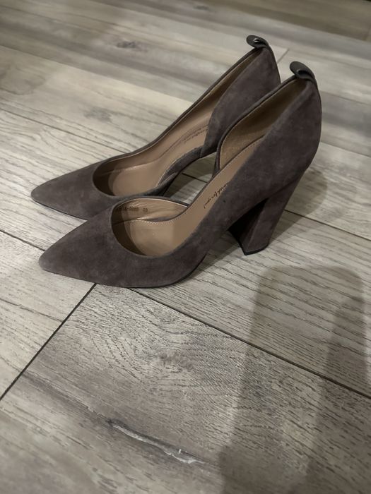 Размер 33/34 состояние отличное.