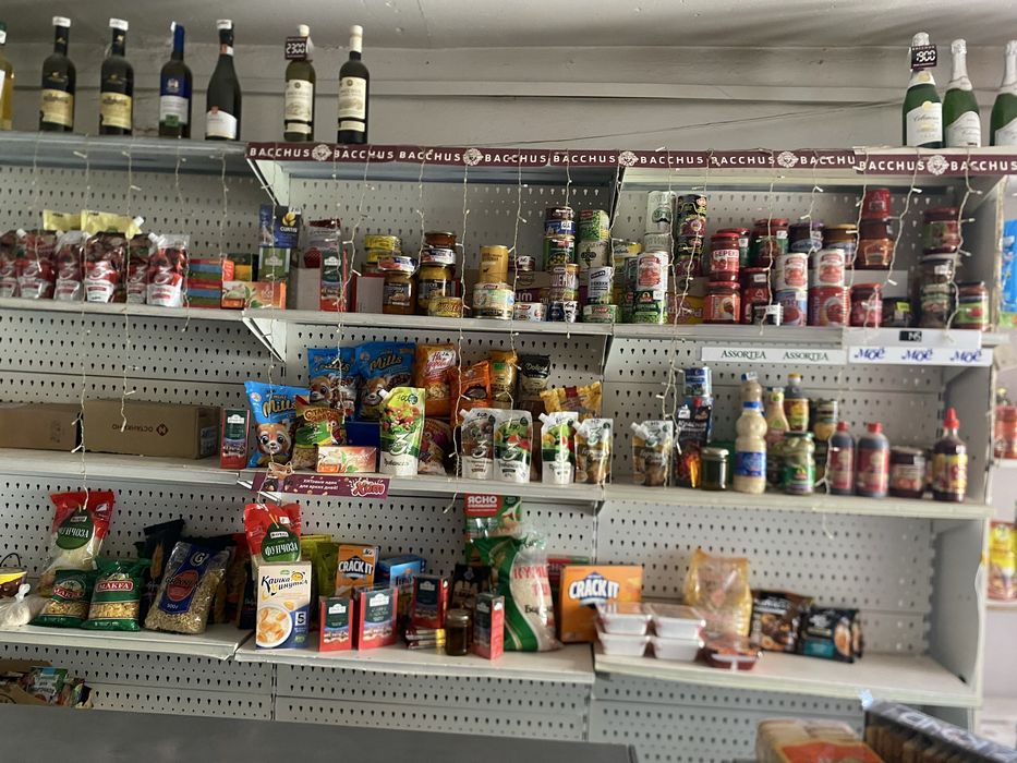 Продам оборудывание для магазина