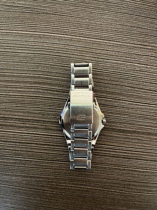 Casio Edifice Sapphire Blue Dial-Стоманена верижка-Отлично сътояние