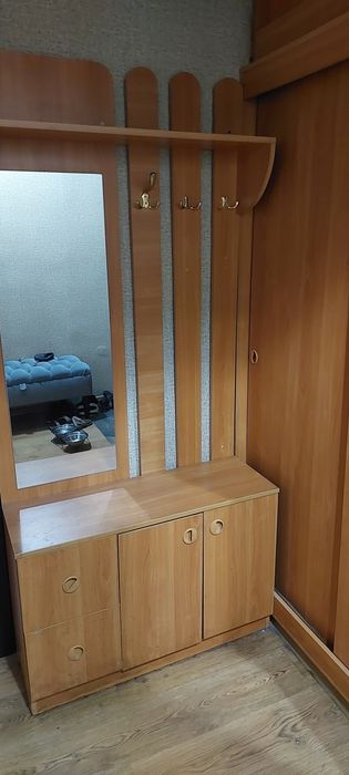 Продам  срочно прихожую
