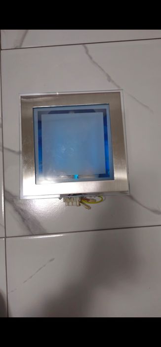 Продавам лампи  бройката 5euro
