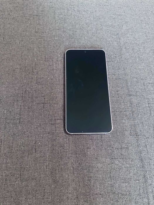 Samsung galaxy S23, 8/256GB.