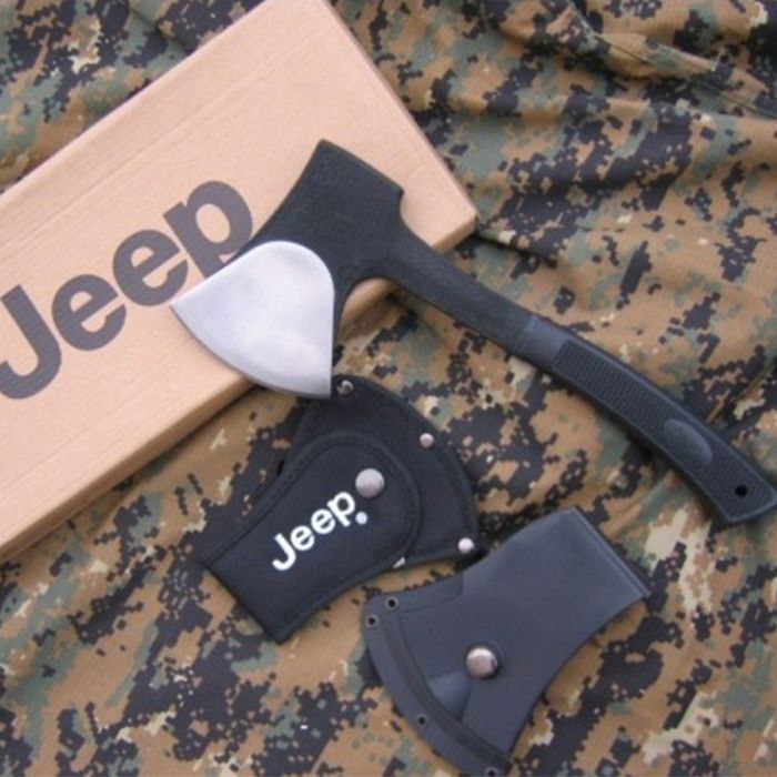 Туристическа брадва JEEP с 2 калъфа подходяща за къмпинг лов риболов