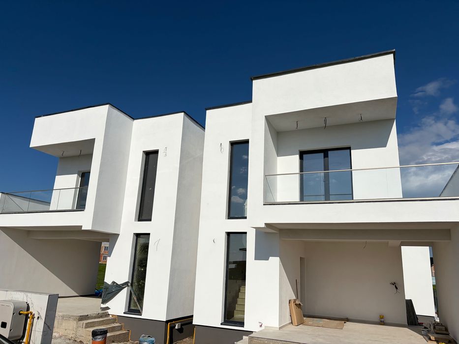Duplex modern la Giarmata Mare