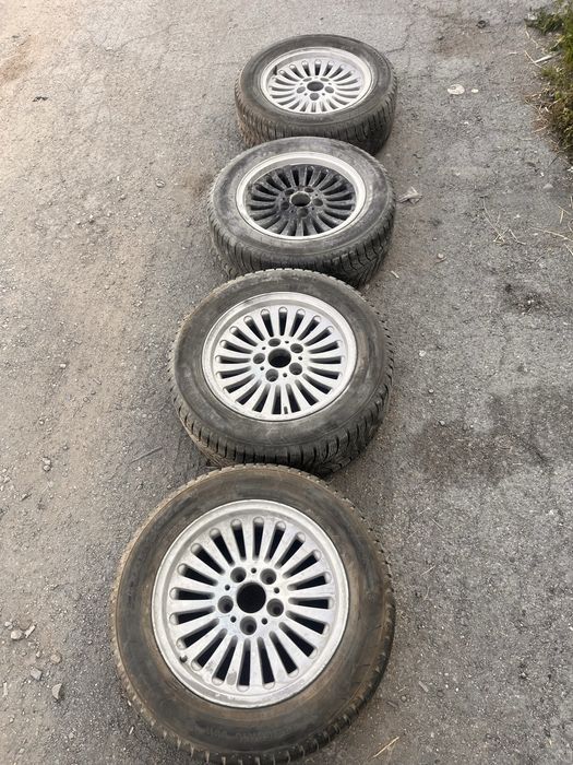 Продается шины зимные Трианжел