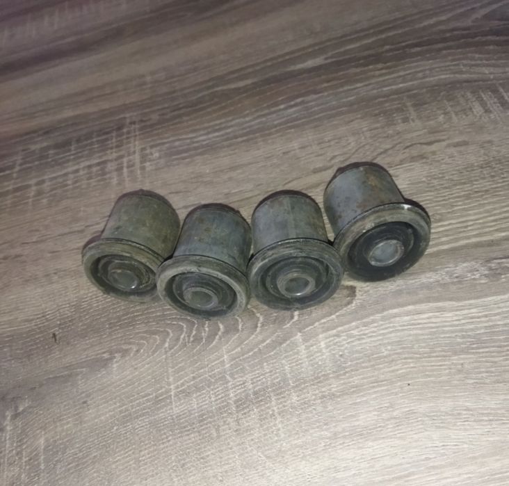 Сайленблок рулевая тяга наконечник