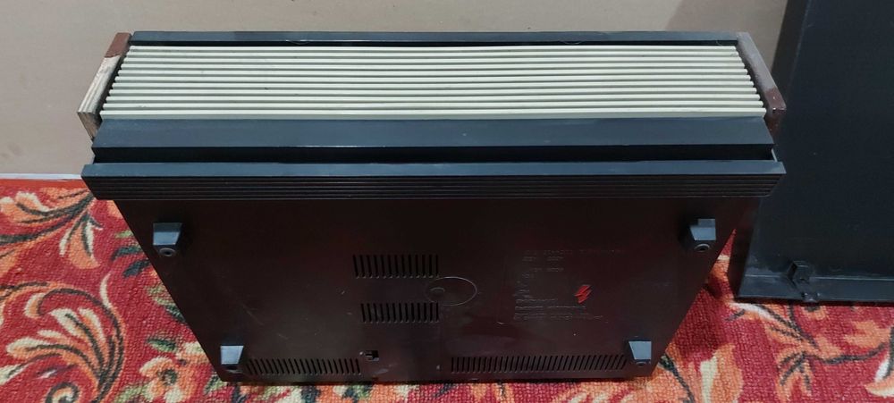 Продам магнитофон Снежеть