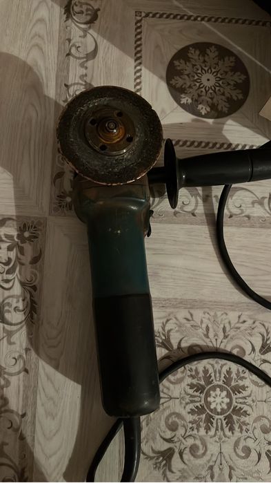 продам болгарку Макиту