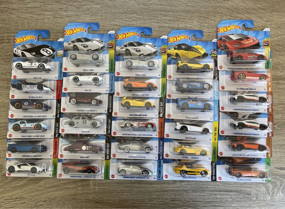 Hot wheels метални модели 1/64